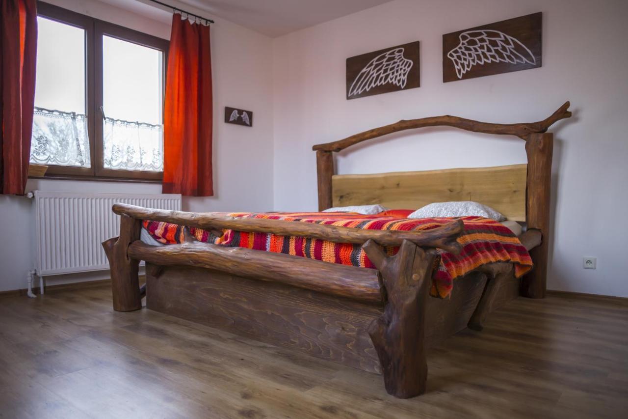 Bike Bistro a penzion U Všech andělů Nove Mesto pod Smrkem Esterno foto